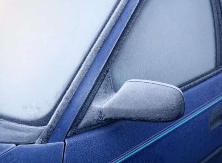 Auto ghiacciata