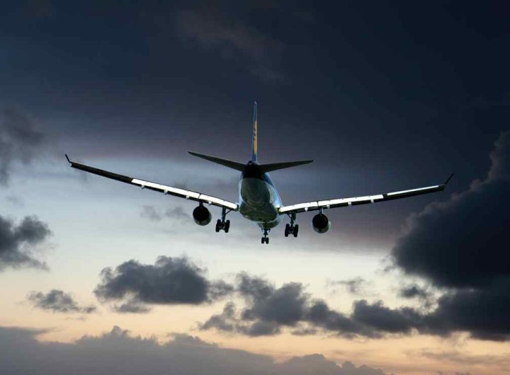 Aereo in volo