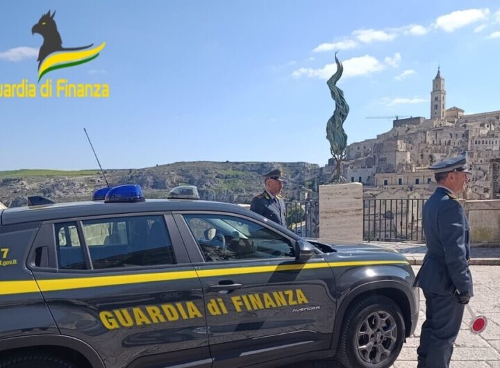 "72 persone denunciate a Matera per favoreggiamento dell'immigrazione clandestina"