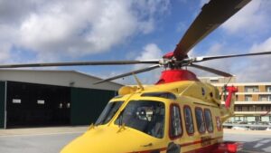 "Incidente a Grosseto: operaio di 48 anni cade da cinque metri e lotta per la vita."
