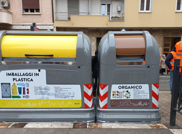"Raccolta differenziata in Italia raggiunge il 67%, con un incremento del 5% dal 2019."