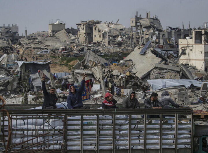 "Manifestazione a Milano il 12 aprile contro i bombardamenti a Gaza e per i diritti umani"