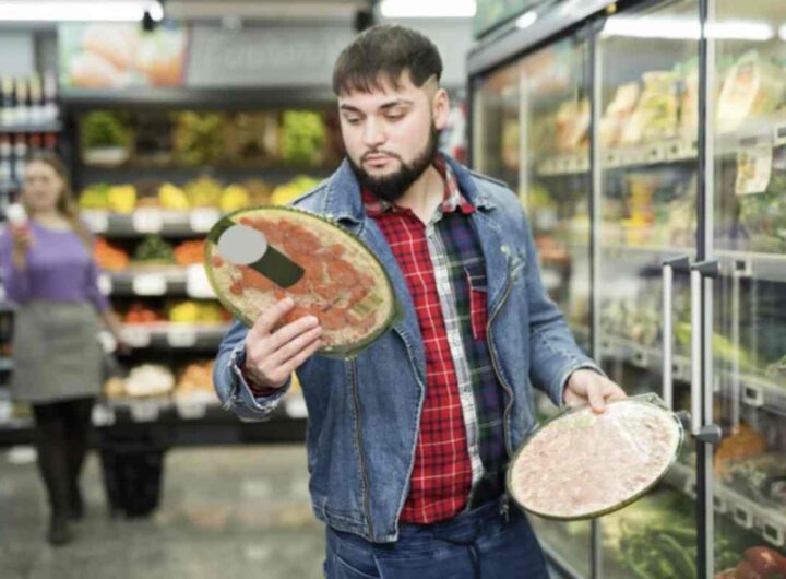 La comodità di gustare una pizza calda e saporita a casa, senza dover attendere per la preparazione o recarsi in pizzeria